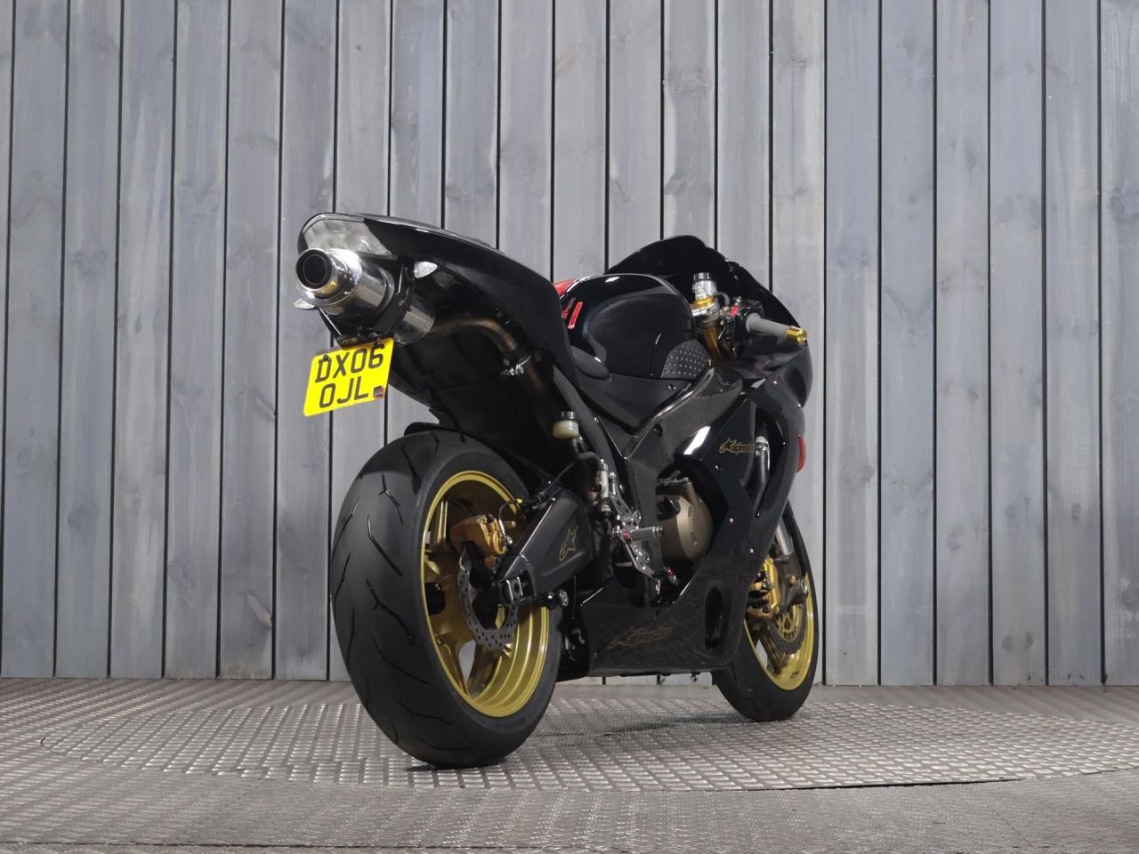BLACK① 2006 KAWASAKI NINJA ZX-6R BLACK with 18481 miles - Used