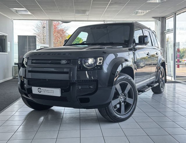 2021 21 Land Rover Defender 3.0 D300 MHEV HSE Hard Top SUV 5dr Diesel Auto 4WD MWB Euro 6 (s/s) (300 ps)  JUMP SEAT