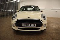 USED 2018 68 MINI HATCH 1.5 One Hatchback 3dr Petrol Manual Euro 6 (s/s) (102 ps) ONLY 18,600 MILES WITH MINI SERVICE HISTORY & OVER &pound;3,500 OF EXTRAS