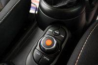 USED 2018 68 MINI HATCH 1.5 One Hatchback 3dr Petrol Manual Euro 6 (s/s) (102 ps) ONLY 18,600 MILES WITH MINI SERVICE HISTORY & OVER &pound;3,500 OF EXTRAS