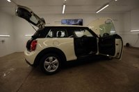 USED 2018 68 MINI HATCH 1.5 One Hatchback 3dr Petrol Manual Euro 6 (s/s) (102 ps) ONLY 18,600 MILES WITH MINI SERVICE HISTORY & OVER &pound;3,500 OF EXTRAS
