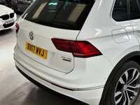 USED 2017 17 VOLKSWAGEN TIGUAN 2.0 TDI BlueMotion Tech R-Line SUV 5dr Diesel DSG 4Motion Euro 6 (s/s) (150 ps) 