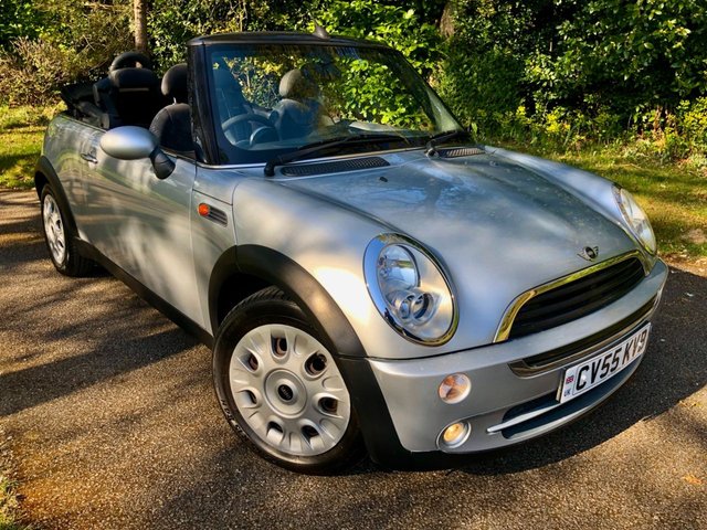 2005 55 MINI Convertible 1.6 One Convertible 2dr Petrol Manual Euro 3 (90 ps) 1 RETIRED LADY OWNER SINCE 2009////ONLY 40,700 MILES WITH EXCELLENT SERVICE HISTORY\\AIRCON//REAR PARK SENSORS//ULEZ COMPLIANT//