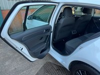 USED 2017 67 VOLKSWAGEN GOLF 1.5 TSI EVO SE Nav Hatchback 5dr Petrol Manual Euro 6 (s/s) (130 ps) *FSH *ZERO DEPO FINANCE *1  OWNER