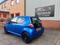 USED 2010 60 TOYOTA AYGO 1.0 VVT-i Blue Hatchback 5dr Petrol Manual Euro 4 (67 bhp) *