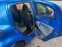 USED 2010 60 TOYOTA AYGO 1.0 VVT-i Blue Hatchback 5dr Petrol Manual Euro 4 (67 bhp) *
