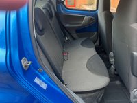USED 2010 60 TOYOTA AYGO 1.0 VVT-i Blue Hatchback 5dr Petrol Manual Euro 4 (67 bhp) *