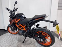 USED 2022 22 KTM 125 DUKE 125 Naked Petrol Manual Euro 5 (15 ps) 
