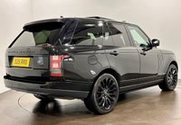 USED 2015 S LAND ROVER RANGE ROVER 4.4 SD V8 Autobiography SUV 5dr Diesel Auto 4WD Euro 6 (s/s) (339 ps) Low Mileage 4218 Miles Autobiography Santorini Black , Sliding Glass Roof, Privcay Glass, Heated Wood Leather Steering Wheel, Rear Centre Consul Cooler,