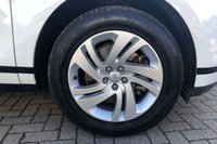 USED 2022 71 LAND ROVER RANGE ROVER EVOQUE 1.5 P300e 12.2kWh R-Dynamic S SUV 5dr Petrol Plug-in Hybrid Auto 4WD Euro 6 (s/s) (309 ps) SAT NAV-F&R SENSORS-HTD SEATS