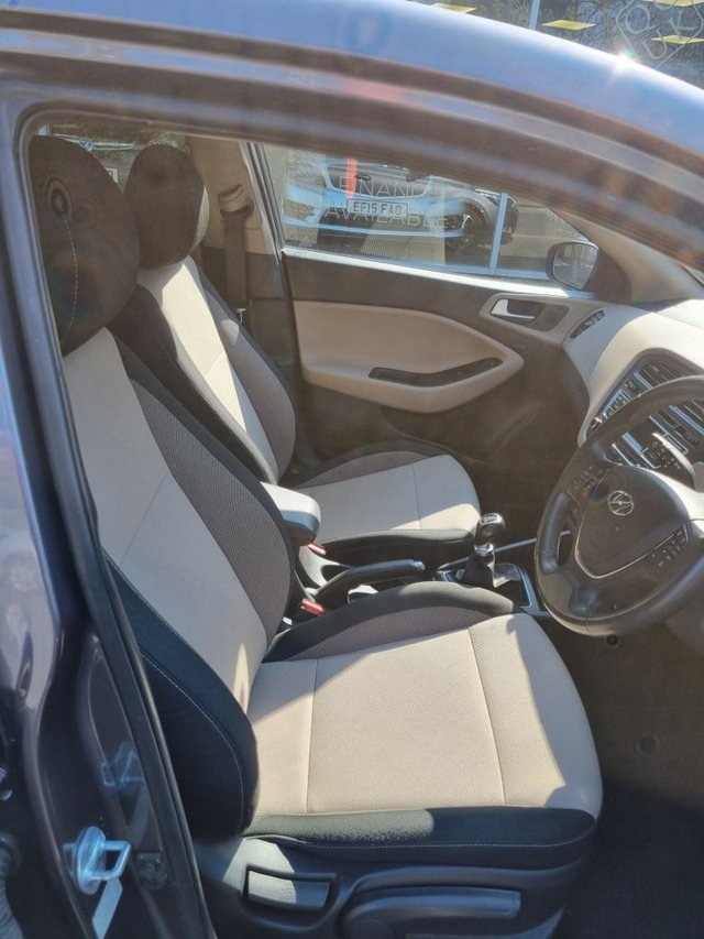 2015 HYUNDAI I20 - Photo 8