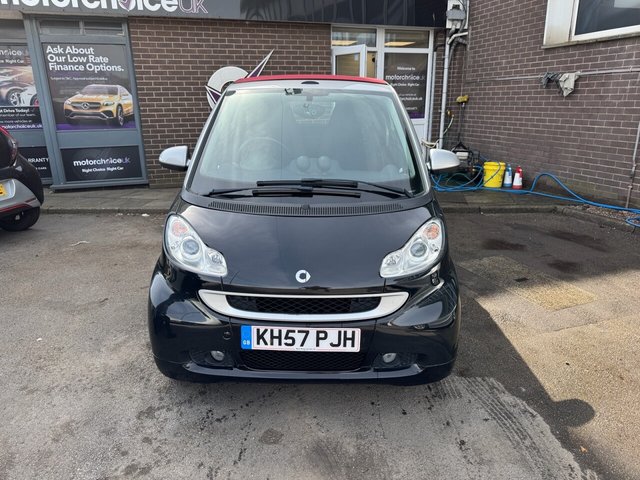 2011 Smart Fortwo - Photo 2