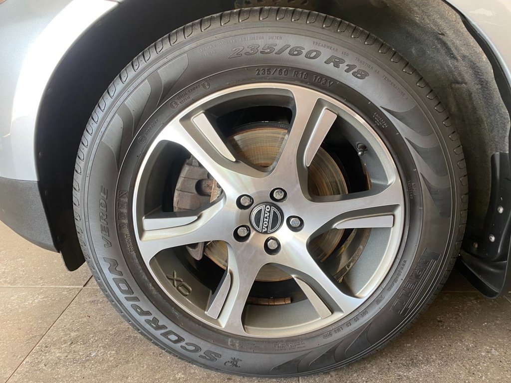 USED 2011 11 VOLVO XC60 2.4 D5 SE Lux SUV 5dr Diesel Geartronic AWD Euro 5 (205 ps) GREAT SPECIFICATION XC60