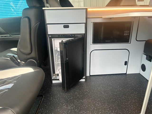 2009 TOYOTA ALPHARD CAMPERVAN - Photo 12