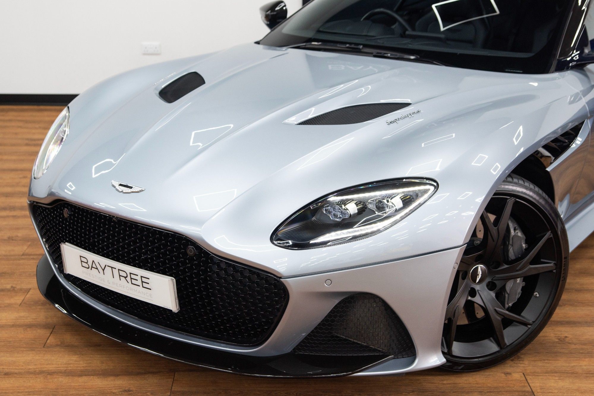 USED 2019 19 ASTON MARTIN DBS 5.2 V12 BiTurbo Superleggera 
