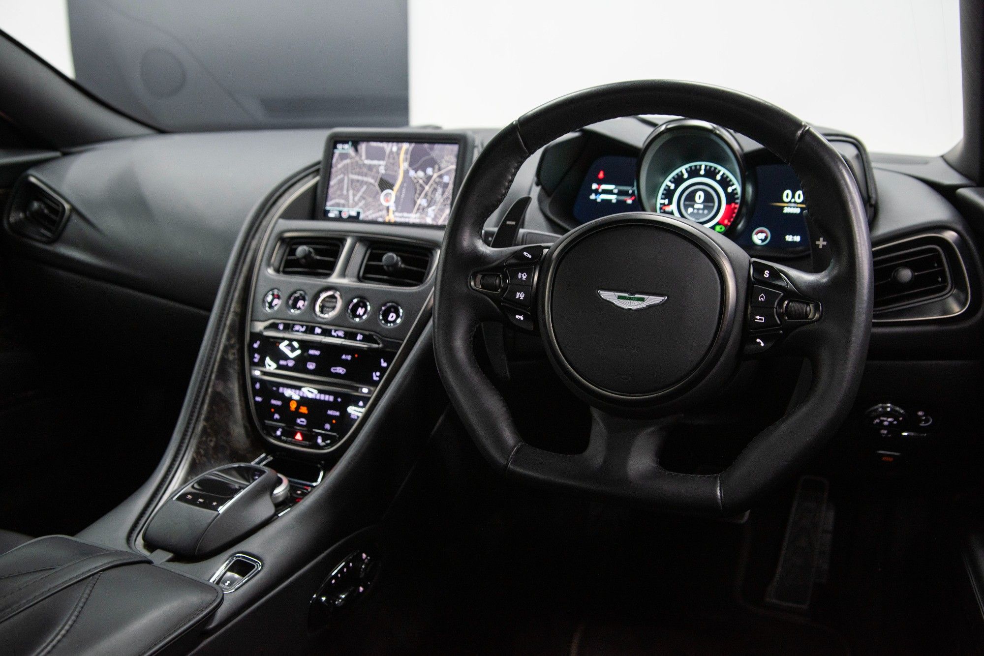 USED 2019 19 ASTON MARTIN DBS 5.2 V12 BiTurbo Superleggera 
