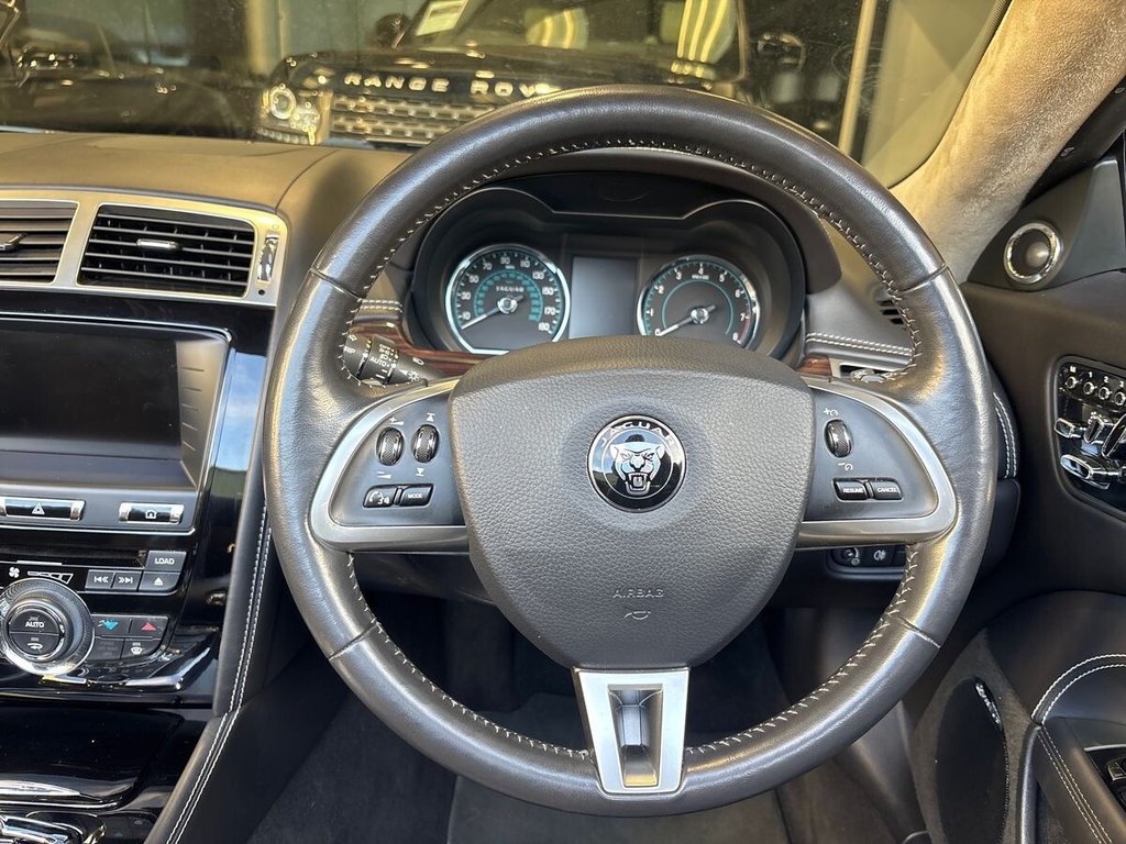USED 2014 14 JAGUAR XK 5.0 V8 Signature Convertible 2dr Petrol Auto Euro 5 (385 ps) BOWERS & WILKINS|1 YEAR WARRANTY