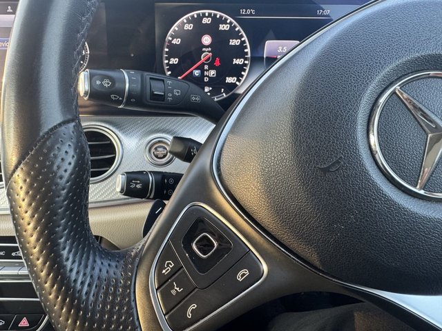 2018 Mercedes-Benz E-CLASS - Photo 12