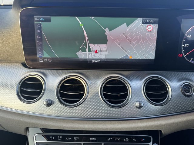 2018 Mercedes-Benz E-CLASS - Photo 9