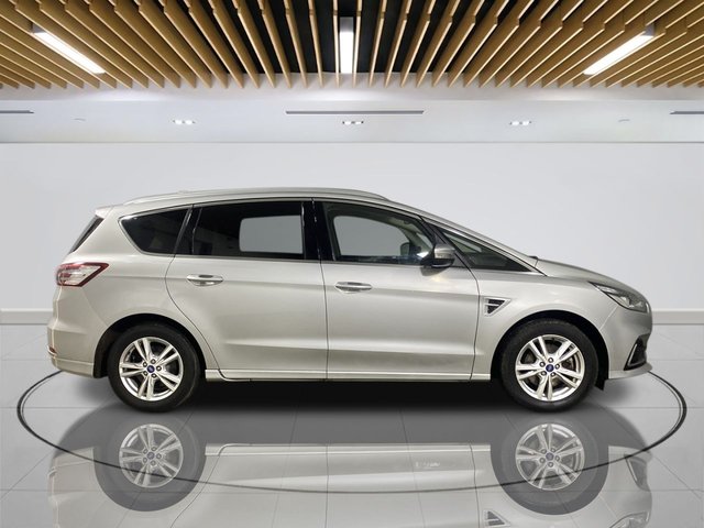 2023 Ford S-Max 2.5L Titanium 5dr - Photo 8