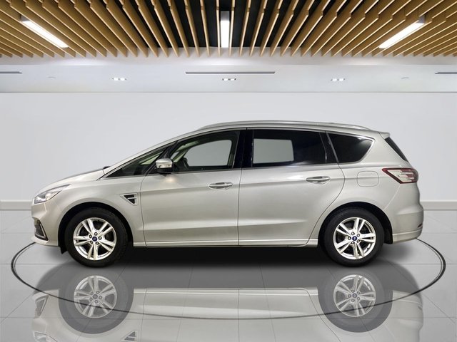 2023 Ford S-Max 2.5L Titanium 5dr - Photo 4