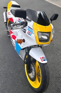 USED 1989 SUZUKI RGV250 K Pepsi 2 Stroke Sports Classic Lovely low mileage sports classic