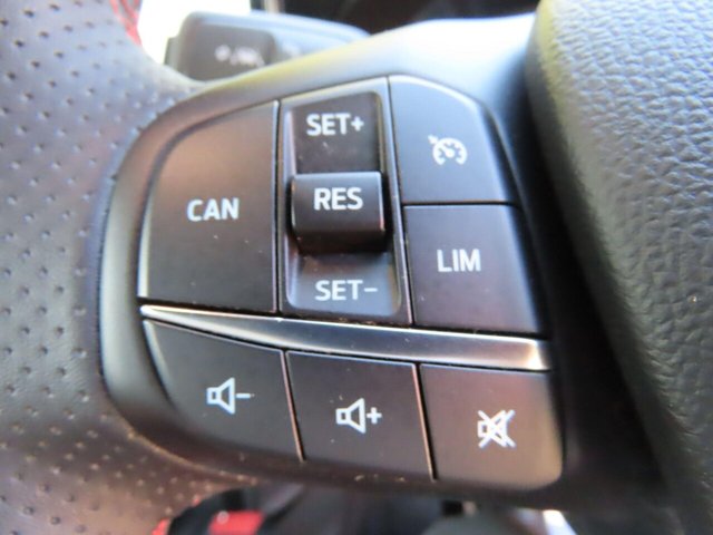 2024 FORD FOCUS - Photo 12