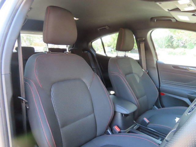 2024 FORD FOCUS - Photo 9