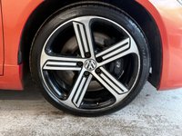 USED 2015 65 VOLKSWAGEN SCIROCCO 2.0 TSI BlueMotion Tech R Hatchback 3dr Petrol DSG Euro 6 (s/s) (280 ps)+HISTORY+FULL LEATHER SEATS+NAVIGATION+MEDIA+BLUETOOTH+SPECIAL WRAP COLOUR HISTORY+FULL LEATHER SEATS+NAV+PARKING SENSORS+19" ALLOYS+AIRCON+BLUETOOTH+MEDIA+BODY WRAP+CLIMATE+HEATED FRONT SEATS+HPI CLEAR