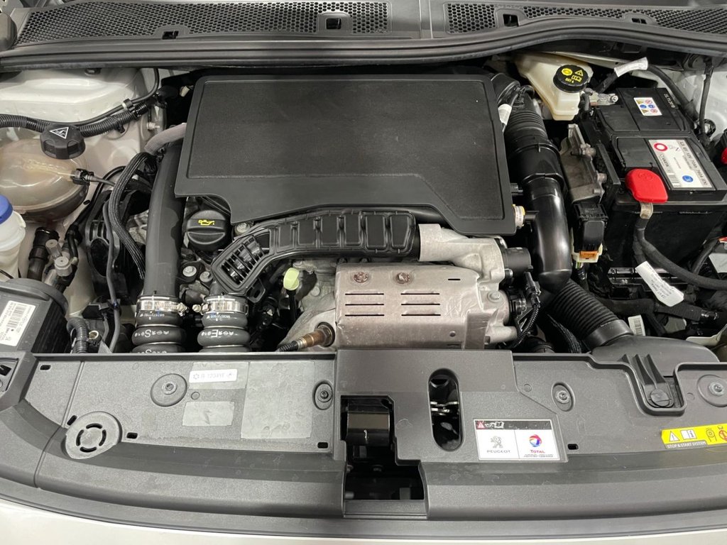 USED 2020 69 PEUGEOT 208 1.2 PureTech Allure Hatchback 5dr Petrol EAT Euro 6 (s/s) (100 ps) PAN ROOF+APPLE CARPLAY
