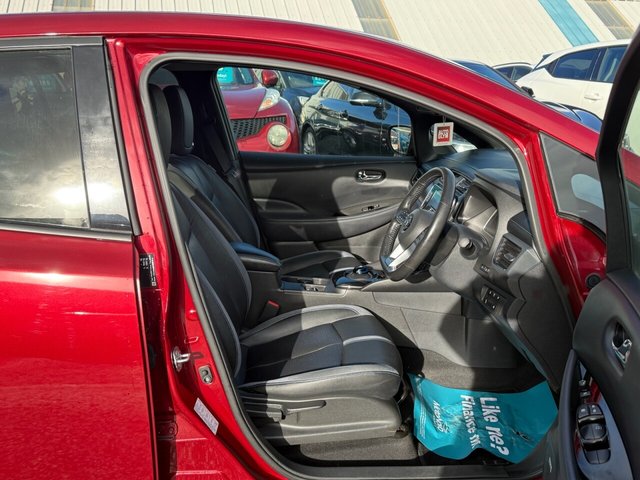 2019 NISSAN LEAF 40kWh Tekna Hatchback 5dr Electric Auto (150 ps) - Photo 4