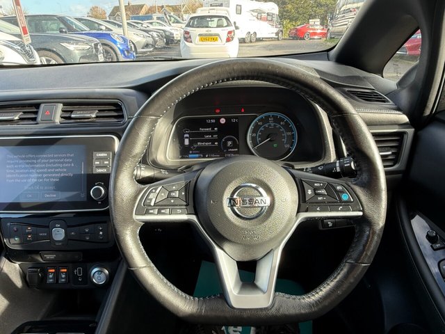 2019 NISSAN LEAF 40kWh Tekna Hatchback 5dr Electric Auto (150 ps) - Photo 6