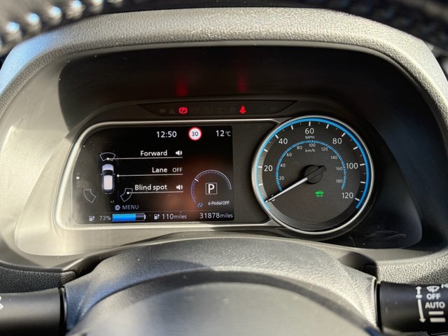 2019 NISSAN LEAF 40kWh Tekna Hatchback 5dr Electric Auto (150 ps) - Photo 7