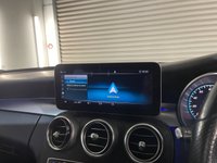 USED 2018 Y MERCEDES-BENZ C-CLASS 2.0 C220d AMG Line (Premium) Saloon 4dr Diesel G-Tronic+ Euro 6 (s/s) (194 ps) APPLE CAR PLAY+HEATED SEATS+