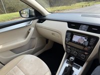 USED 2014 14 SKODA OCTAVIA 2.0 TDI Elegance Estate 5dr Diesel DSG Euro 5 (s/s) (150 ps) 