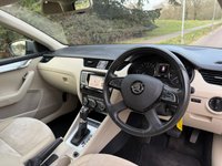 USED 2014 14 SKODA OCTAVIA 2.0 TDI Elegance Estate 5dr Diesel DSG Euro 5 (s/s) (150 ps) 