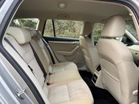 USED 2014 14 SKODA OCTAVIA 2.0 TDI Elegance Estate 5dr Diesel DSG Euro 5 (s/s) (150 ps) 