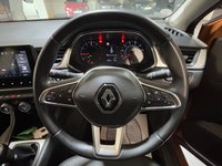 USED 2022 71 RENAULT CAPTUR 1.0 TCe Iconic SUV 5dr Petrol Manual Euro 6 (s/s) (90 ps) 1 Owner. 17" Alloys. Lane Depa