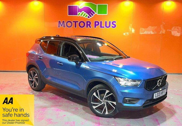 2021 VOLVO XC40