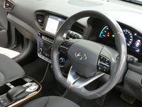 USED 2019 19 HYUNDAI IONIQ 28kWh Premium Hatchback 5dr Electric Auto (120 ps) SAT NAV CAMERA HEATED SEATS HEATED STEERING WHEEL CRUISE CONTROL PARKING SENSORS EXCELLENT SERVICE HISTORY