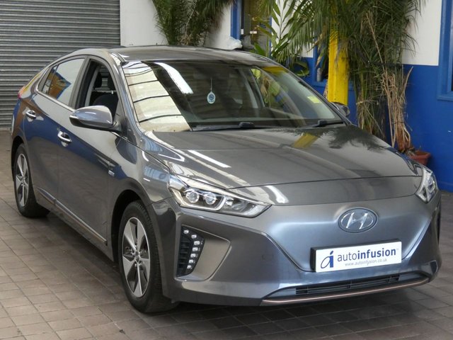 2019 19 Hyundai Ioniq 28kWh Premium Hatchback 5dr Electric Auto (120 ps)