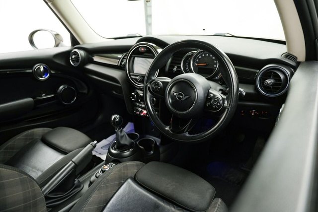 2018 MINI HATCH 1.5 Cooper Euro 6 (s/s) 3dr - Photo 12