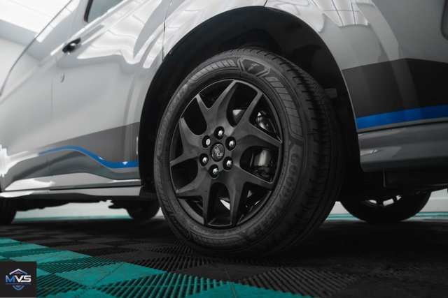 2024 Ford E-Transit Custom - Photo 2