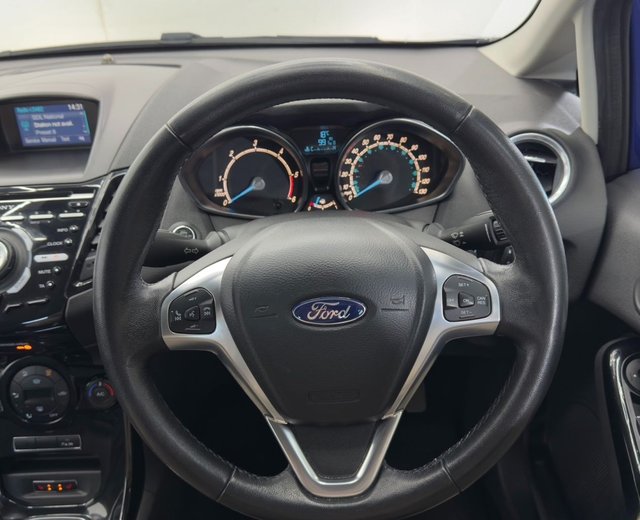 2015 FORD FIESTA - Photo 10