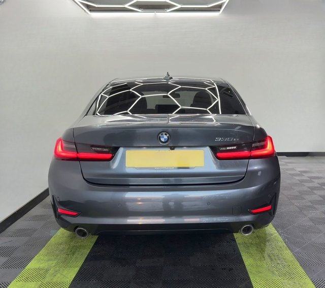 2021 BMW 3 SERIES - Photo 5