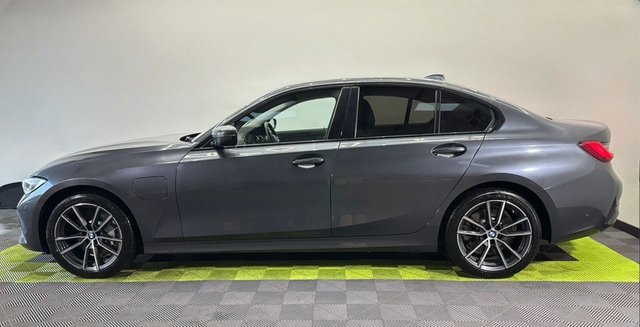2021 BMW 3 SERIES - Photo 7