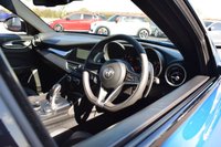 USED 2020 20 ALFA ROMEO GIULIA 2.0T Veloce Ti Saloon 4dr Petrol Auto Euro 6 (s/s) (280 ps) MISANO BLUE / FULL HISTORY