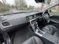 USED 2016 R VOLVO V60 CROSS COUNTRY 2.0 D4 Lux Nav Estate 5dr Diesel Auto Euro 6 (s/s) (190 ps) 