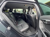 USED 2016 R VOLVO V60 CROSS COUNTRY 2.0 D4 Lux Nav Estate 5dr Diesel Auto Euro 6 (s/s) (190 ps) 