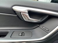 USED 2016 R VOLVO V60 CROSS COUNTRY 2.0 D4 Lux Nav Estate 5dr Diesel Auto Euro 6 (s/s) (190 ps) 